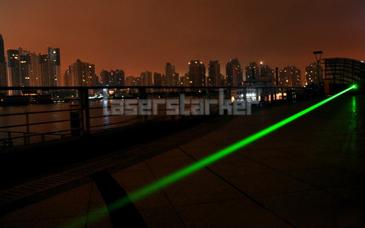 2000mW Laserpointer Grün extreme Leistung