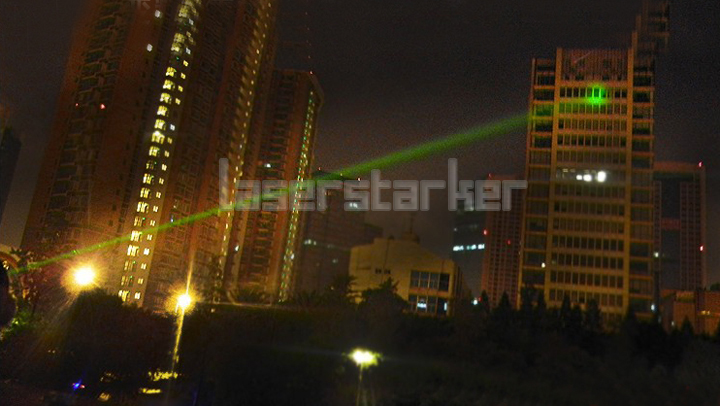 Laserpointer Grün 2000mW extreme Leistung