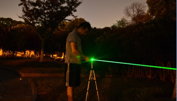 starker Laserpointer 1000mW Grün 