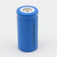 Lithium-Batterie 3.7V (Ultrafire 16340 / CR123) mit 880MAH