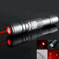 Roten 2000MW Laserpointer Streichhölzer entzünden